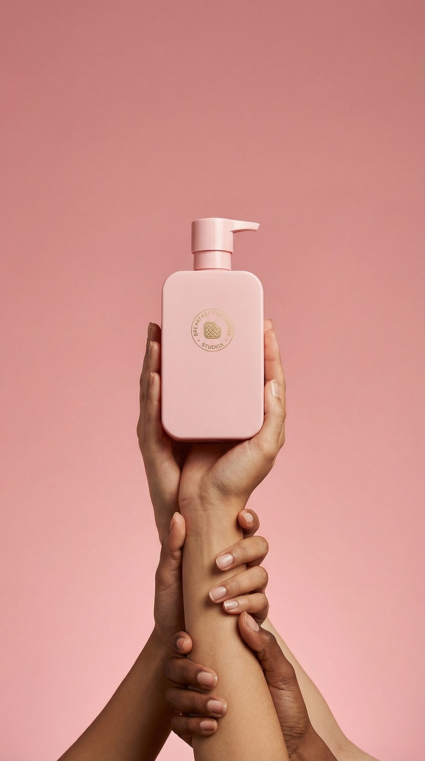 2c-A_highend_studio_2k_202601141059